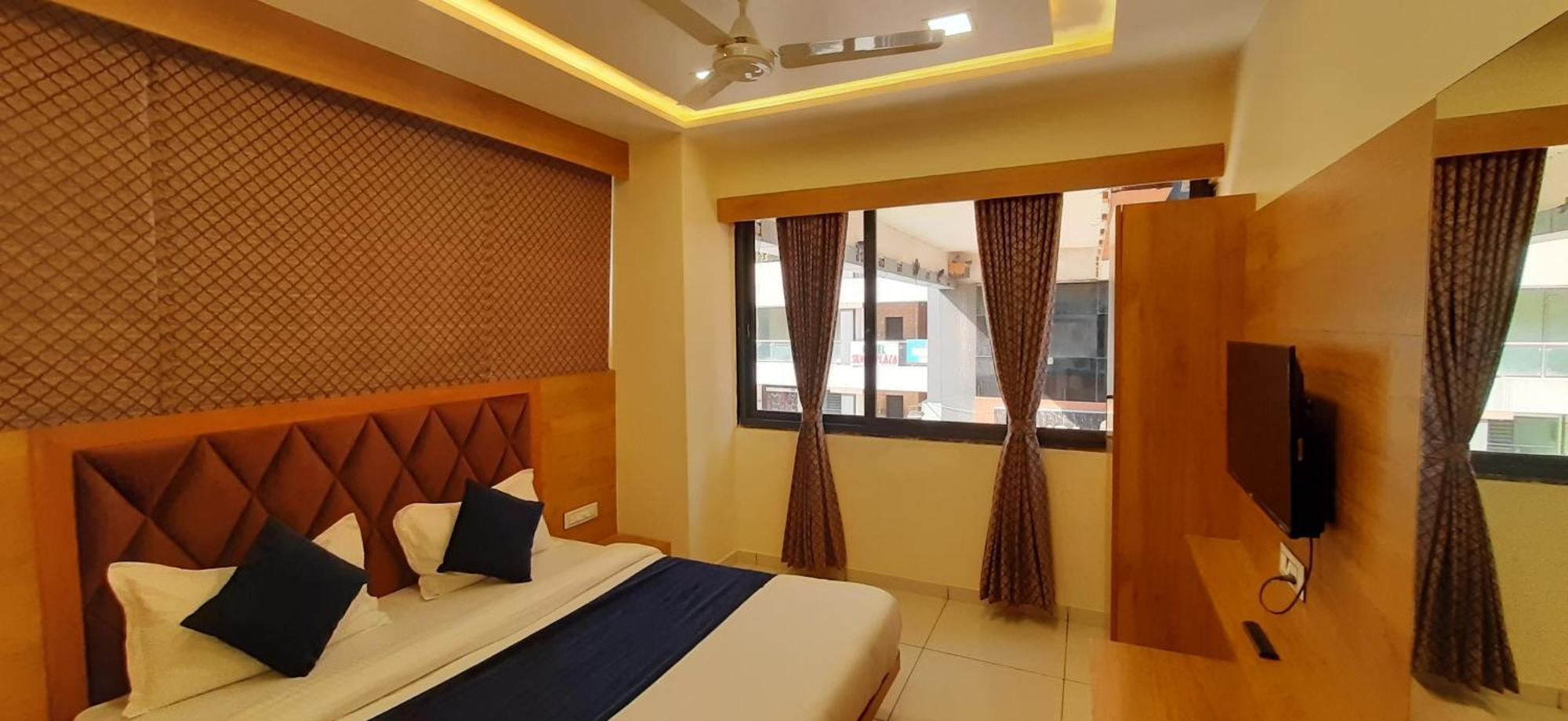 Hotel Suncity อาเมดาบัด ห้อง รูปภาพ